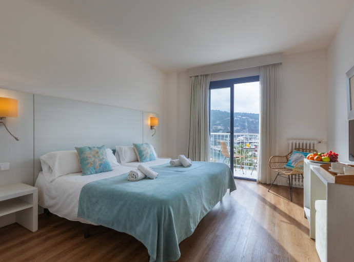 Ausstattung Doppelzimmer mit Meerblick und Balkon hotel miramar Ausstattung Doppelzimmer mit Meerblick und Balkon hotel miramar puerto de soller