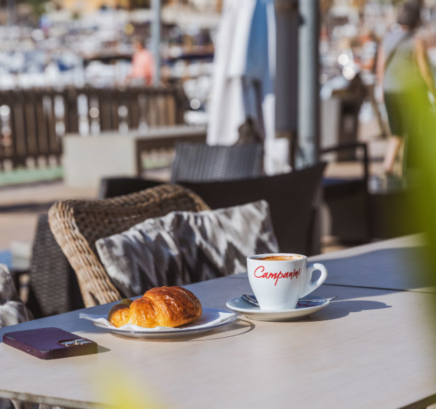 hotel miramar restaurant buffet in puerto de soller