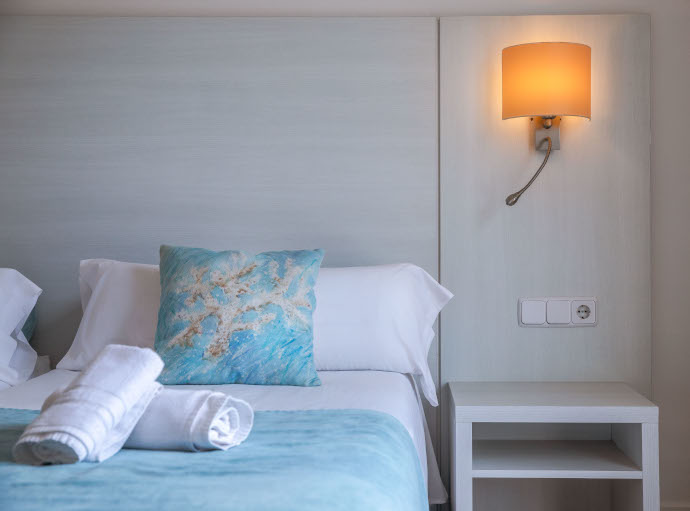 Équipement chambre double Hôtel Miramar Équipement chambre double Hôtel Miramar